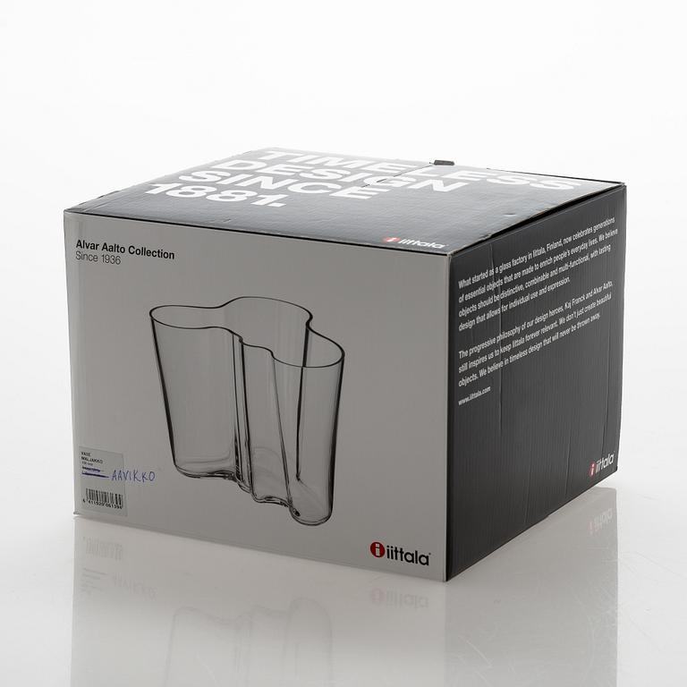 Alvar Aalto, maljakko, malli 3030, signeerattu Alvar Aalto. Iittala.