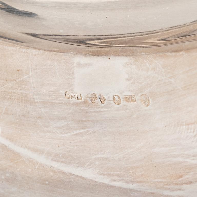 Silverföremål, 26 st, bland annat fat, GAB Guldsmedsaktiebolaget Stockholm, 1950.