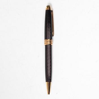 A Mont Blanc Meisterstück 90th Anniversary ed.  ballpoint pen with a case.