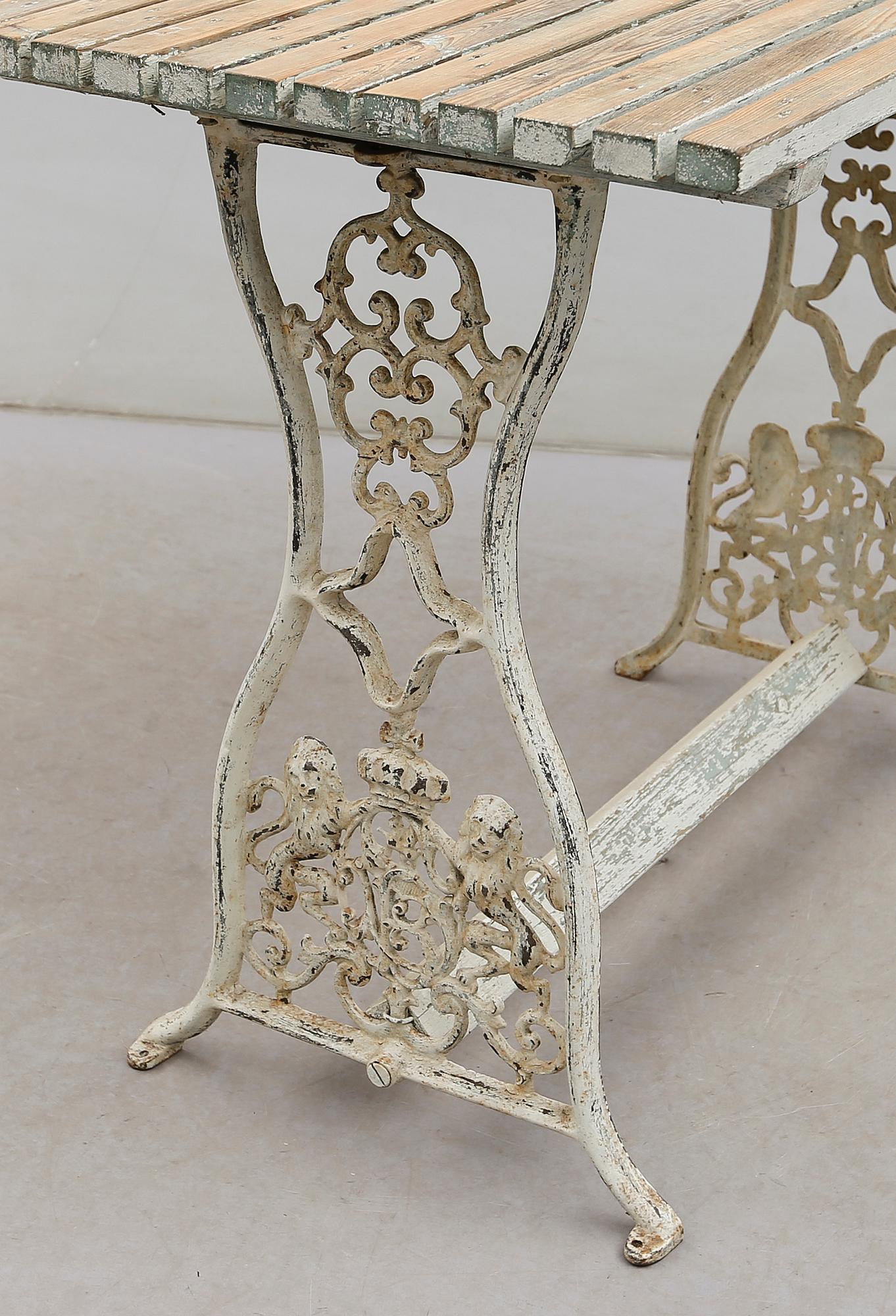 TRÄDGÅRDSBORD, 1900-tal.