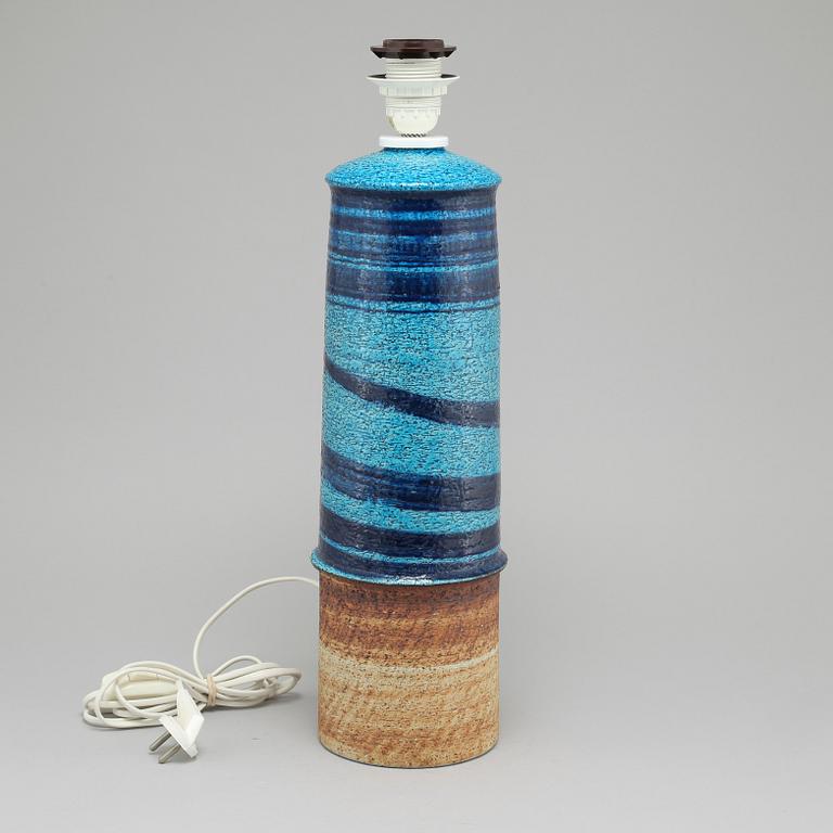 A chamotte stoneware table lamp by Inger Persson for Rörstrand Atelje, third quarter of the 20th century.