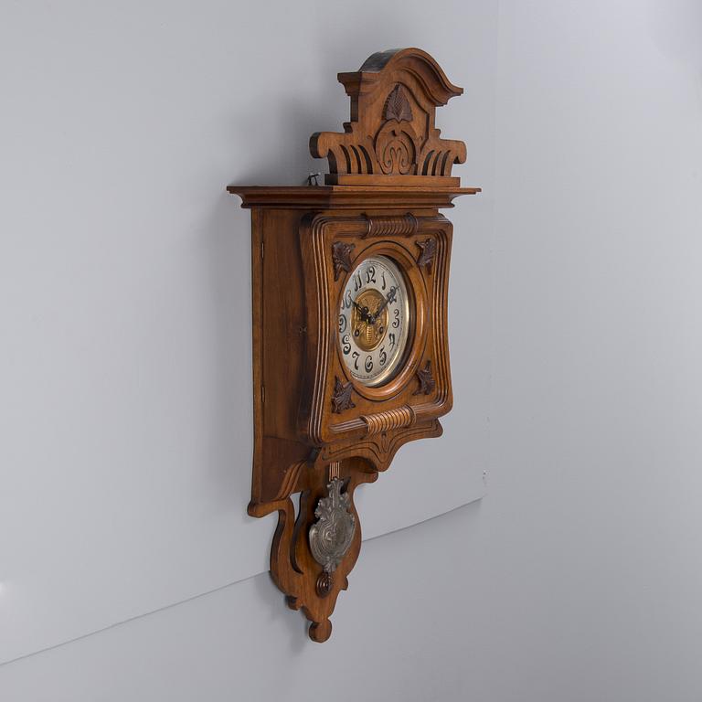 VÄGGUR, Junghans, 1900-talets början.