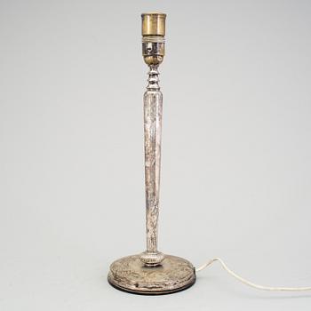 A silver table lamp, CG Hallberg, Stocksholm 1932.