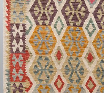A Kilim carpet, ca 301 x 206 cm.