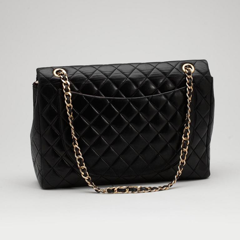 CHANEL, axelremsväska, "Flap bag".
