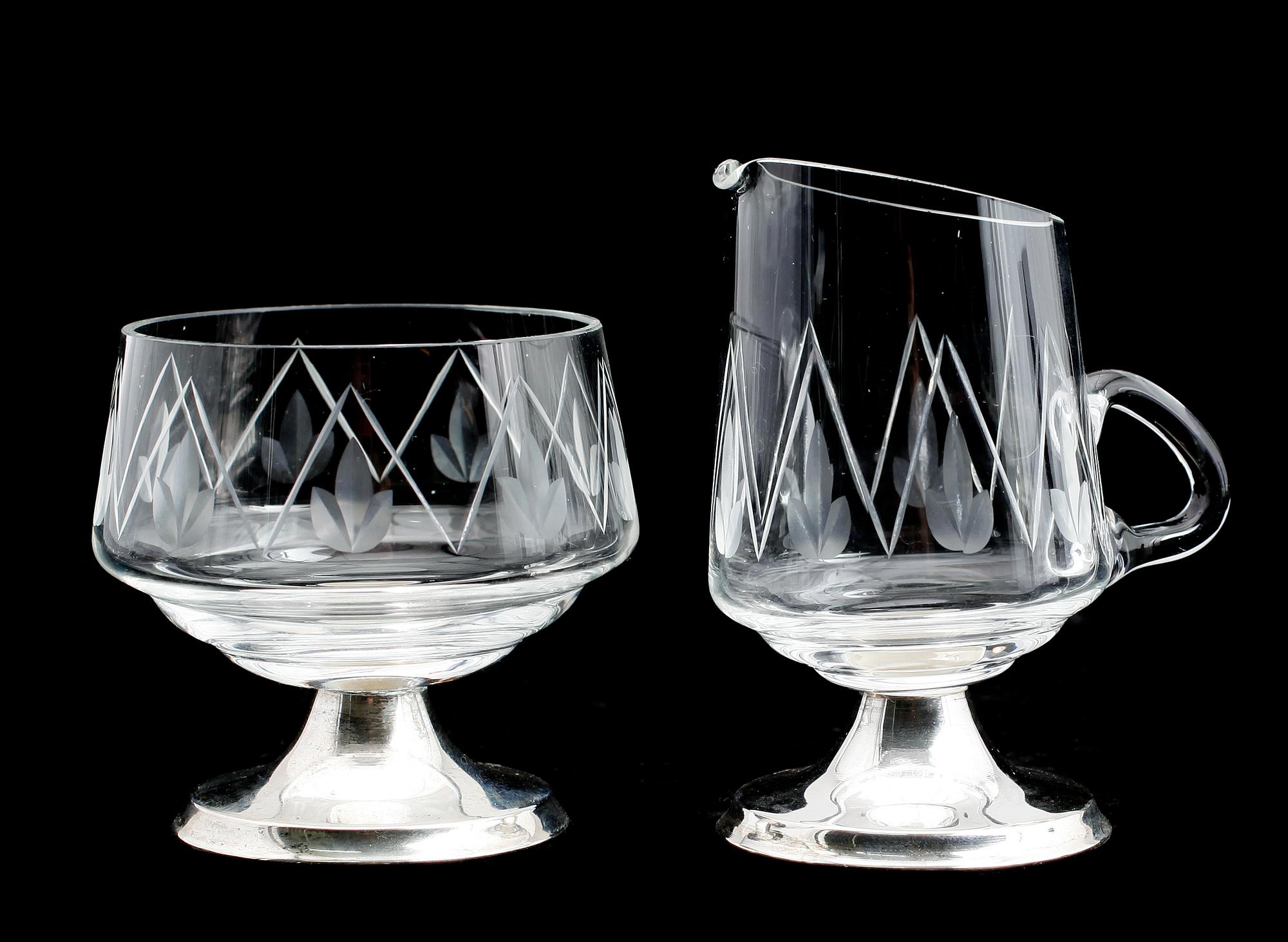 SOCKERSKÅL OCH GRÄDDKANNA, silver och glas, Kalevala, 1974.