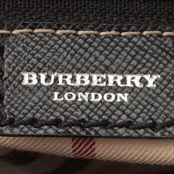 VÄSKA, Burberry.