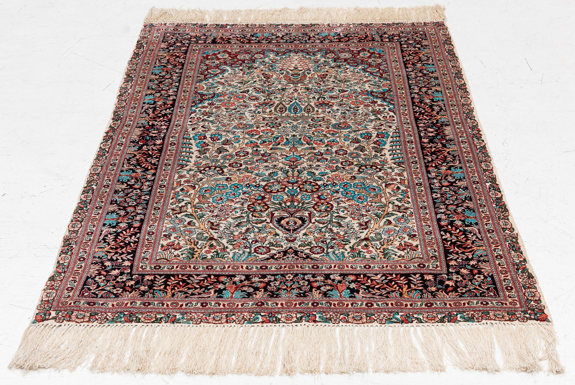 Rug, Herat design, silk, approx. 153 x 93 cm.