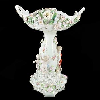 UPPSATSSKÅL, porslin, Meisenlikanande märke, 1900-tal.