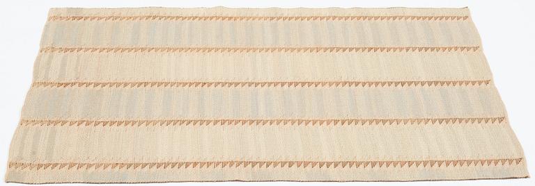 Barbro Nilsson, a textile, "Guldsågen", flat weave, ca 108,5-110 x 72-73 cm, unsigned.