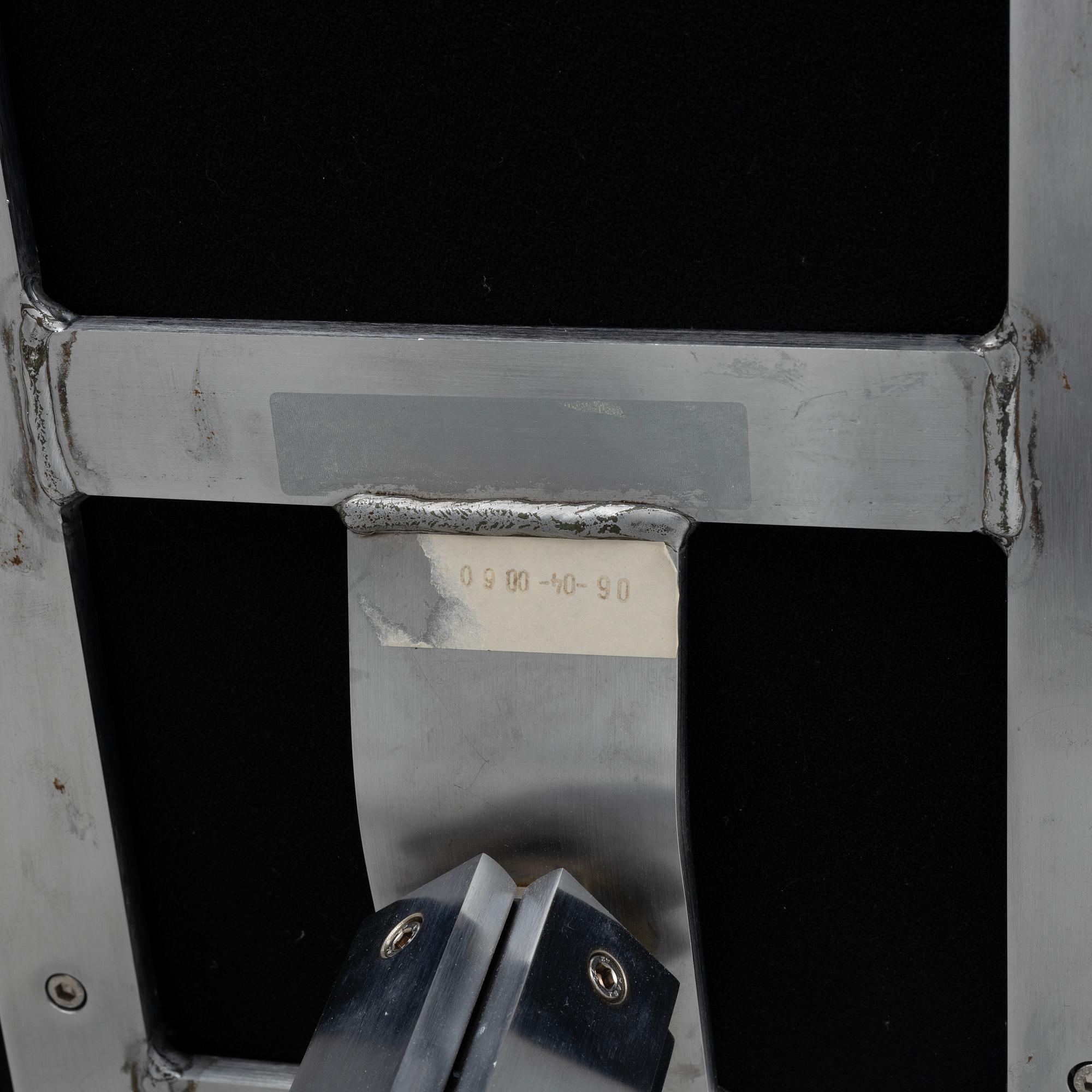 Poul Volther, fåtölj, "Corona EJ 5", Erik Jørgensen, Danmark, 2000.