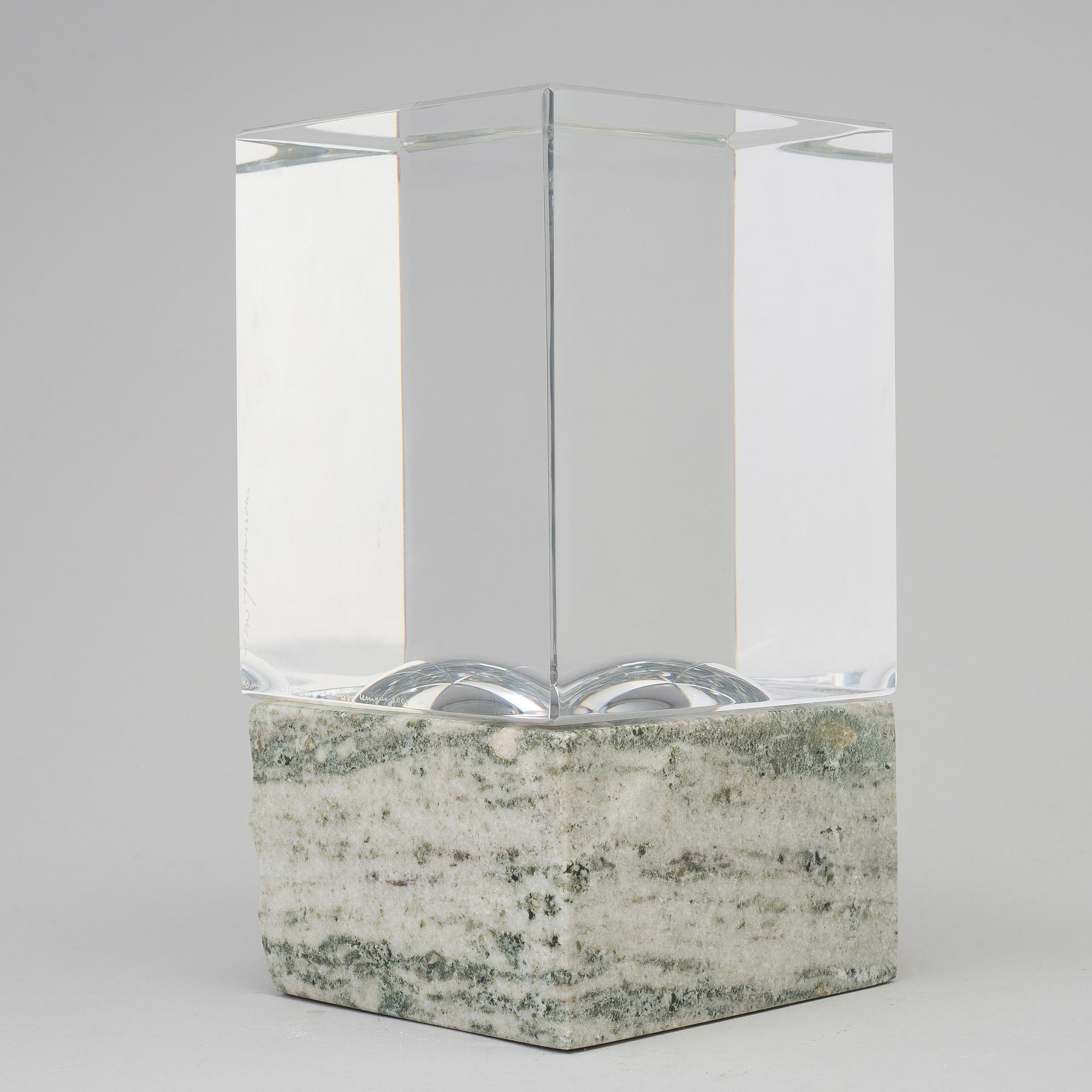 JAN JOHANSSON, a glass sculpture from Orrefors, signed, 2001.