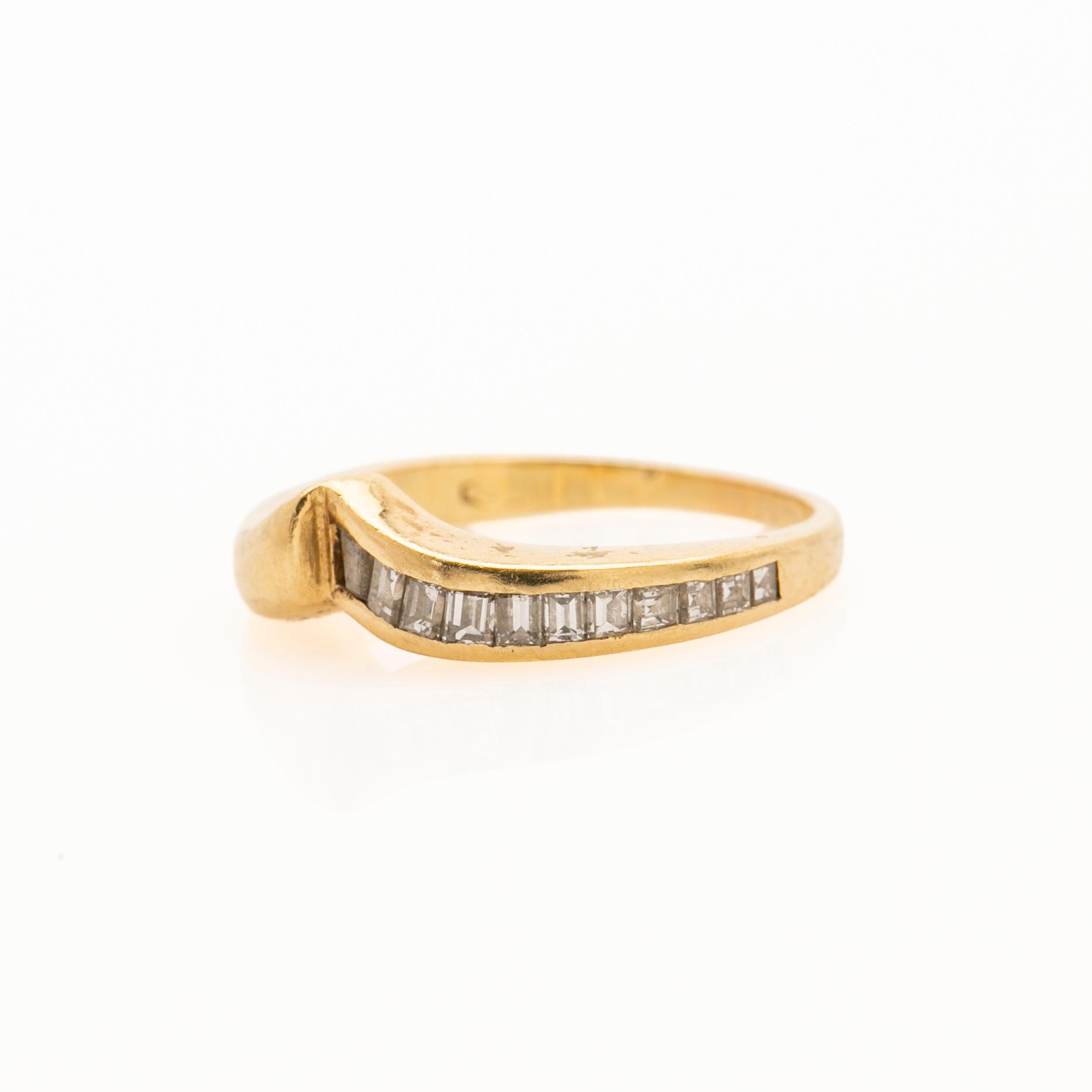 Ring, 14K gold with diamonds, Willy Wiemann.
