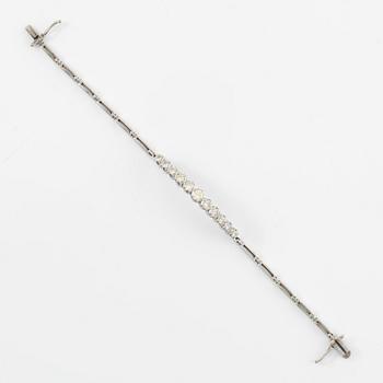 Bracelet, 18K white gold with brilliant-cut diamonds.