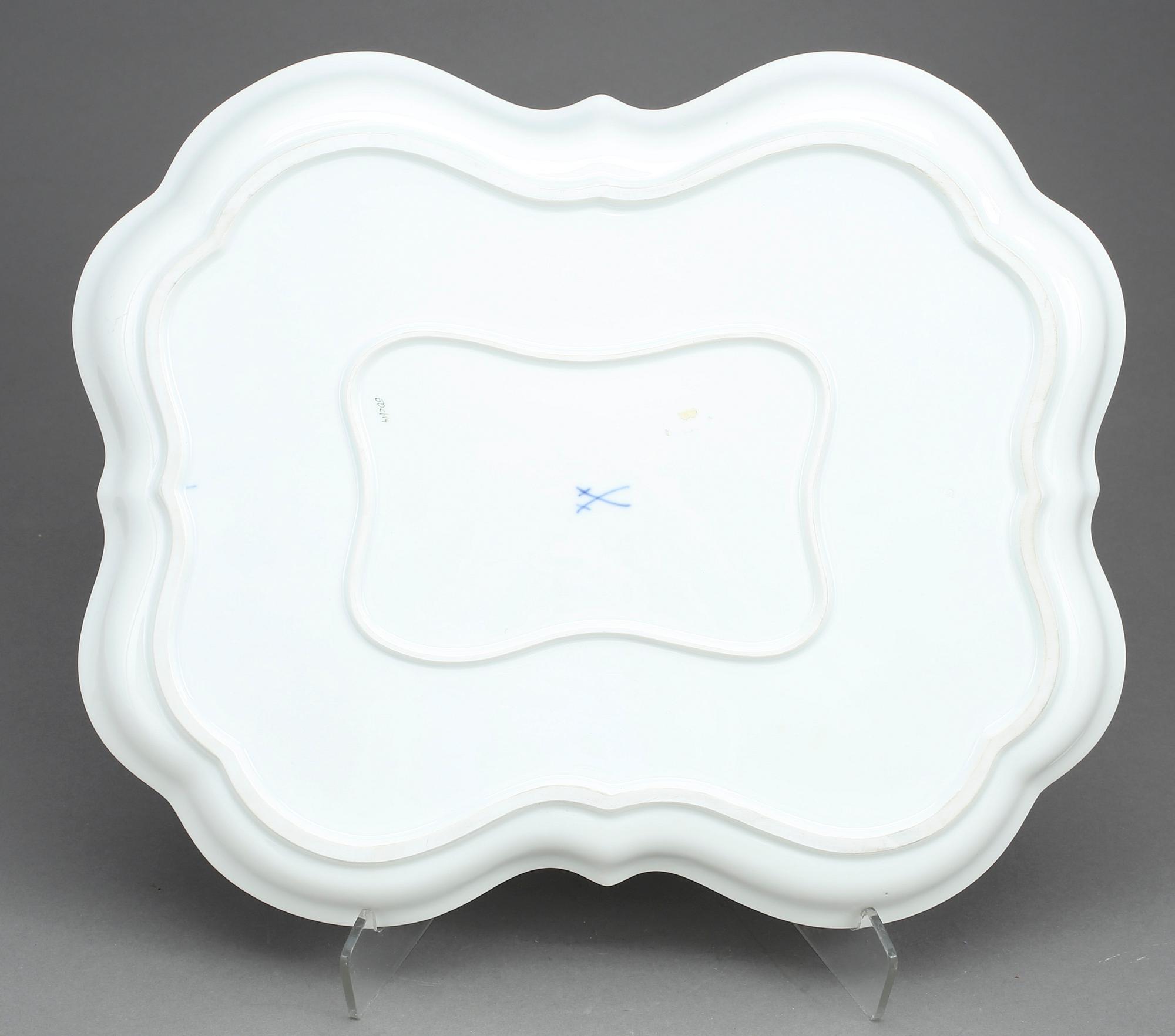 BRICKA, porslin, Meissen, första sortering, 1900-talets mitt.