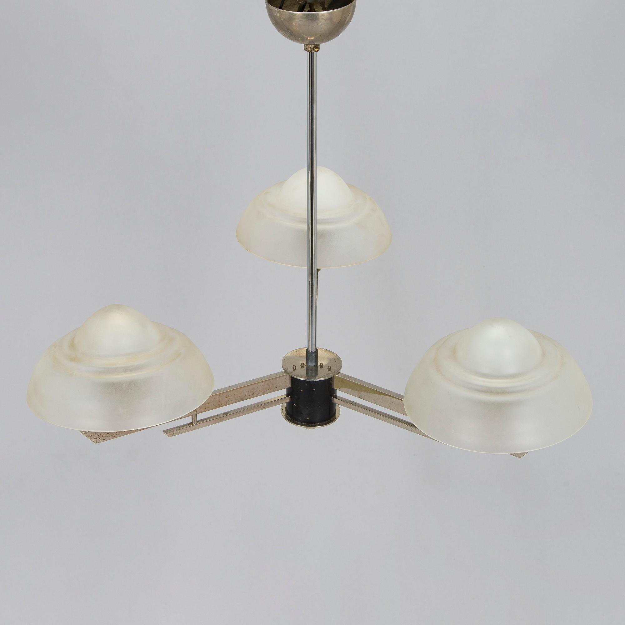 Paavo Tynell, a 1930s '3023/3' chandelier for Taito.