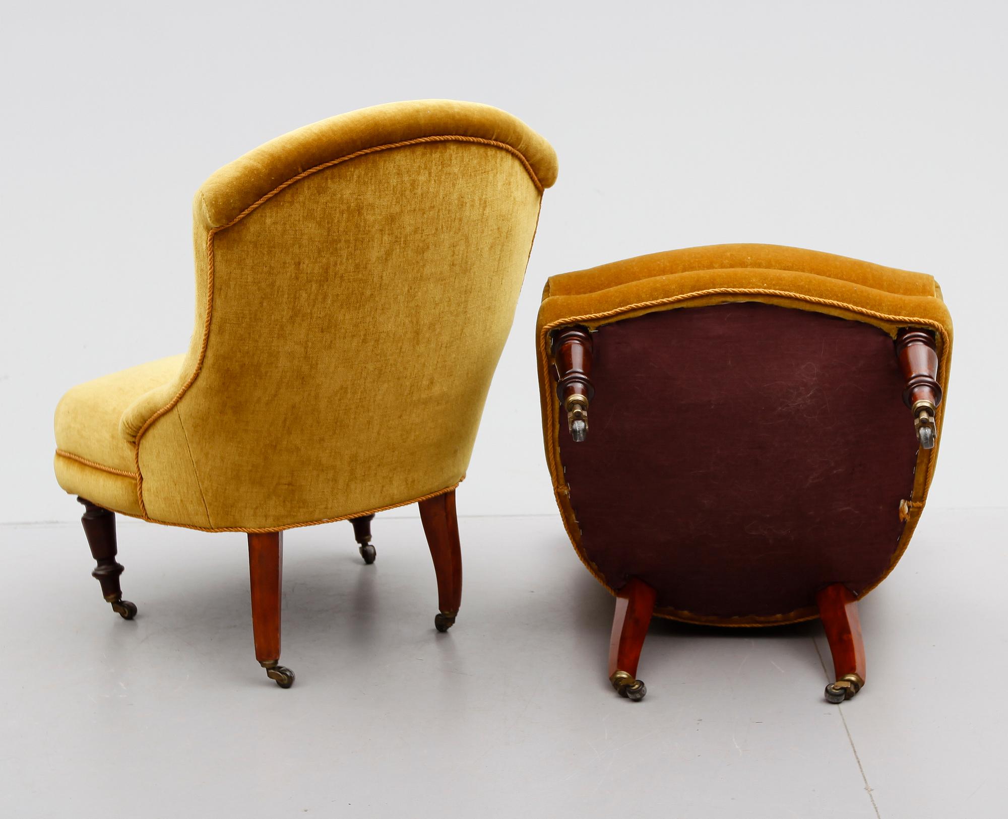 EMMAFÅTÖLJER, 1 par, omkring år 1900.