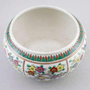 URNA, porslin, Kina, sannolikt 1900-tal.