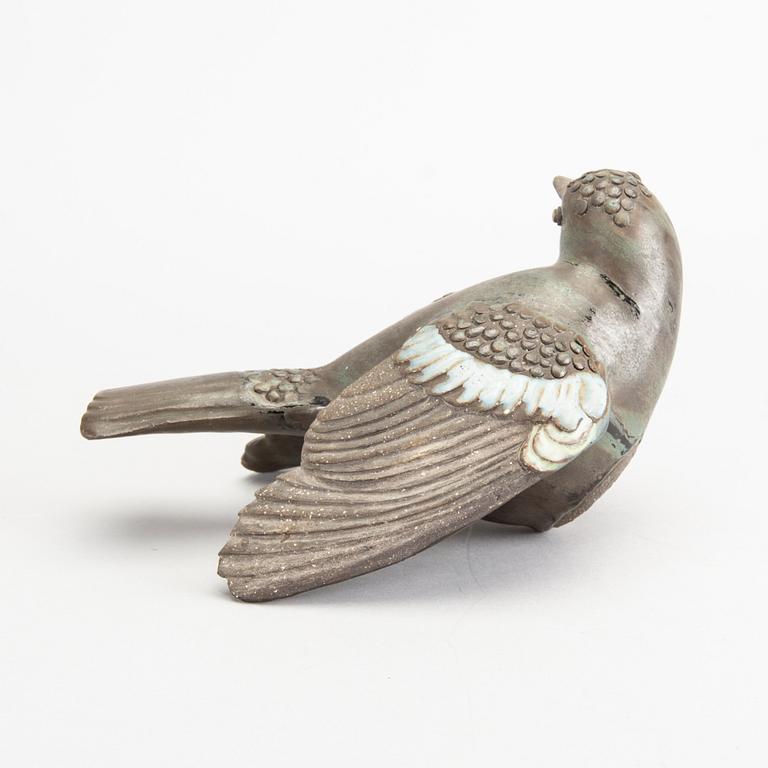 TYRA LUNDGREN, a stoneware sculpture of a bird.