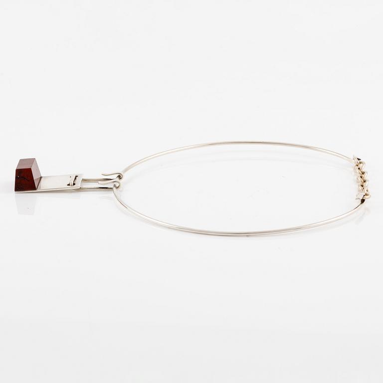 Sigurd Persson, a necklace, silver with red stone (likely jasper), Stockholm 1981.