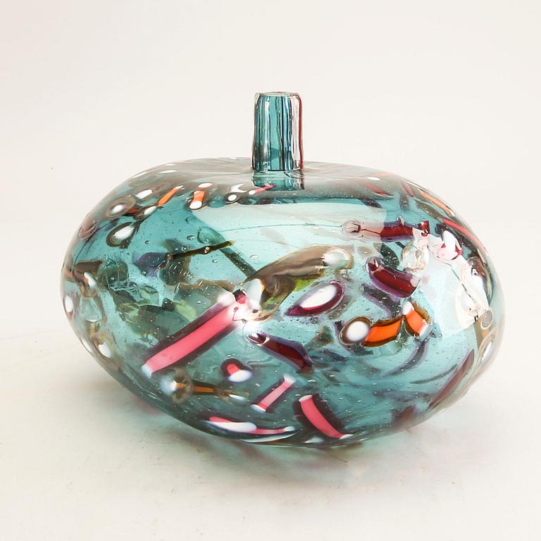 Davide Salvadore, a signed glass vase Österlens Glashytta 2016.