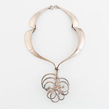 Theresia Hvorslev, a sterling silver necklace with pendant, Lidköping 1975.
