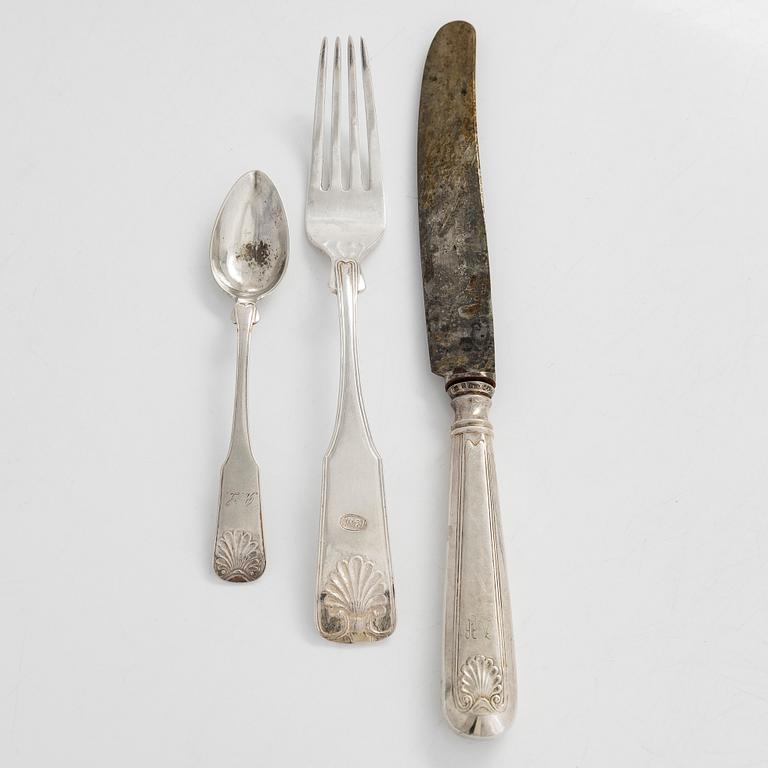 Shell motif silver cutlery, 45 pcs, majority from 1864-66, the rest from the 1925, Vaasa and Kokkola, Finland.