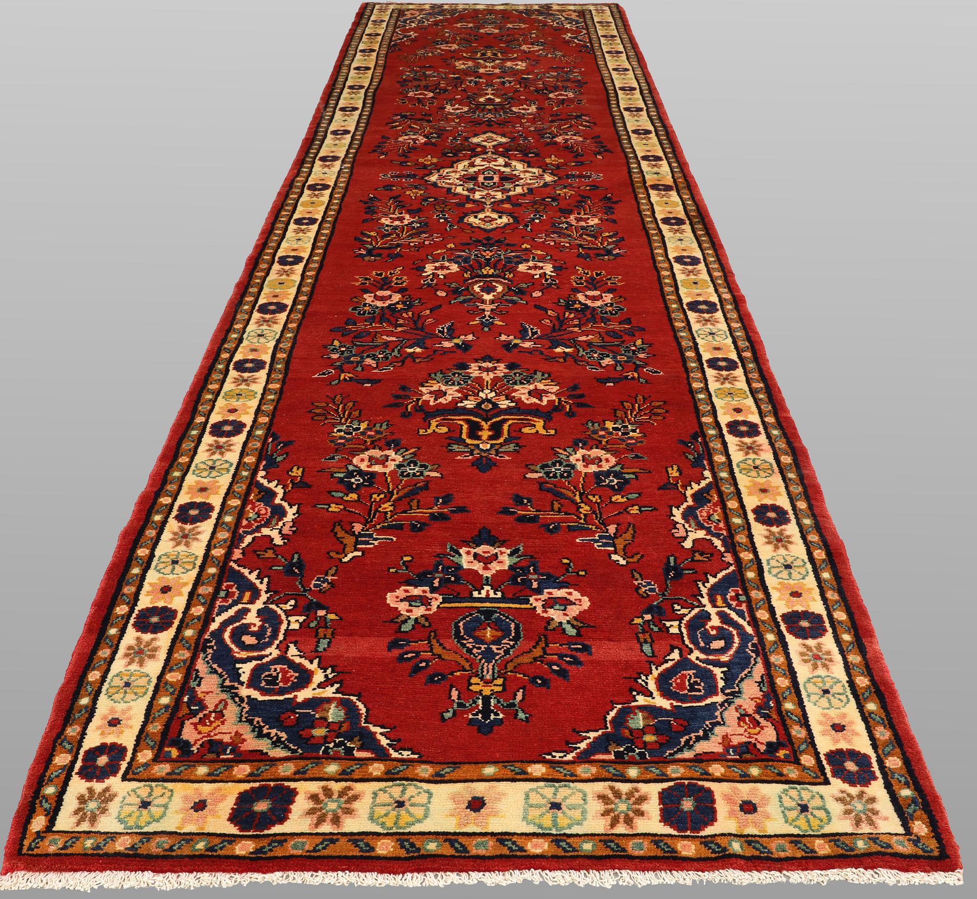 Gallerimatta, Lilian, ca 485 x 107 cm.