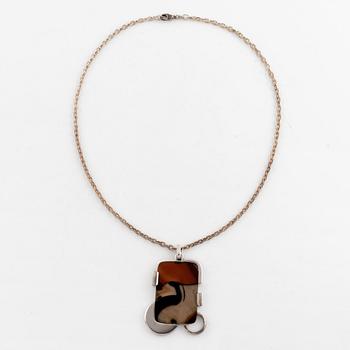 Claës E. Giertta, silver and agate necklace, Stockholm 1994.