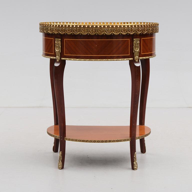 DAMARBETSBORD, Louis XVI stil, 1900-talets andra hälft.