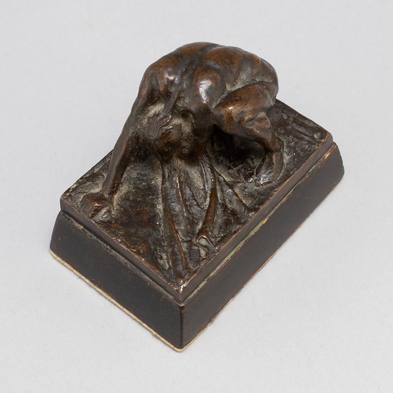 IVAR JOHNSSON, Sculpture. Bronze, unsigned. Height 4.5 cm, length 9 cm.