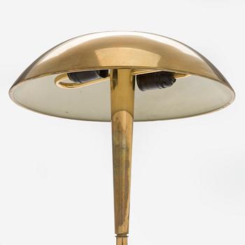 Paavo Tynell, A mid-20th century '5061' table lamp for Idman Finland.