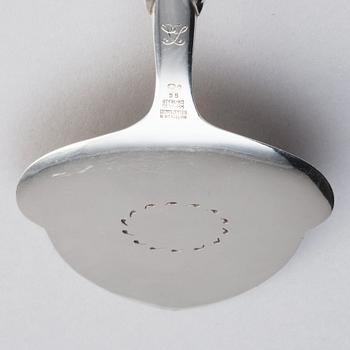 Georg Jensen, serveringsbestick för fisk, ett par, design nr 55, Jensen & Wendel, Köpenhamn 1945-54, sterling.