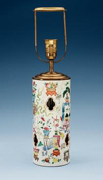 A famille rose hat stand, Qing dynasty, 19th Century.