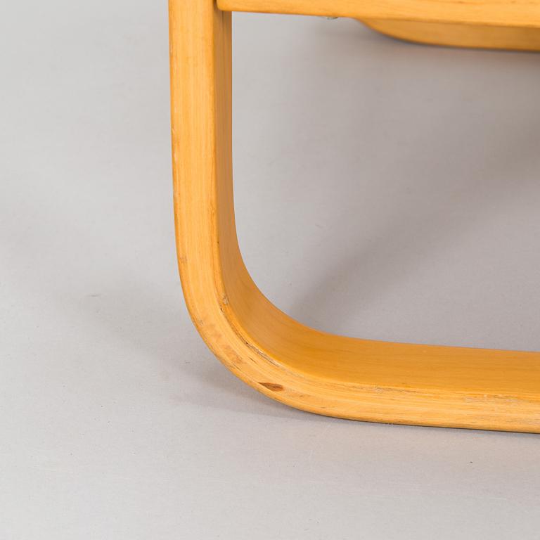 Alvar Aalto, serveringsvagn, modell 98, O.Y. Huonekalu- ja Rakennustyötehdas A.B. 1900-talets mitt.