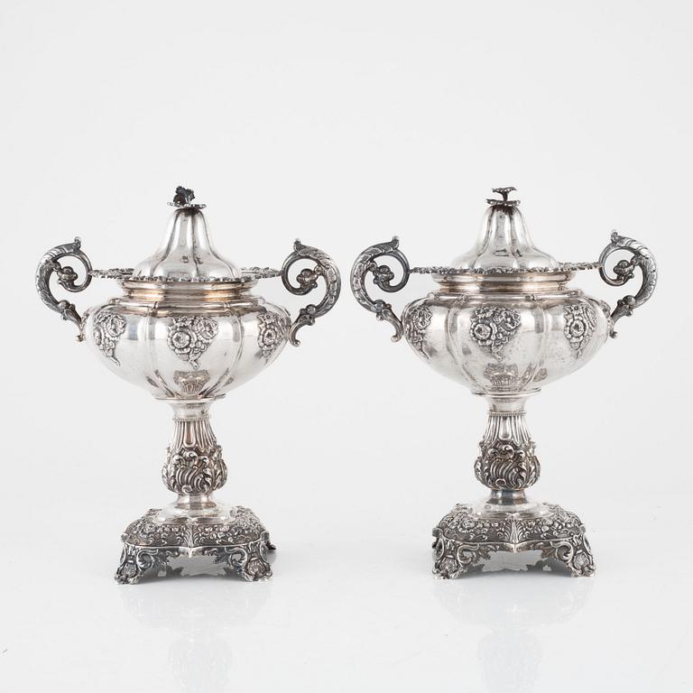 Fredrik & Wilhelm Zethelius, a pair of silver sugar bowls, Neo-Rococo, Stockholm, Sweden, 1840.