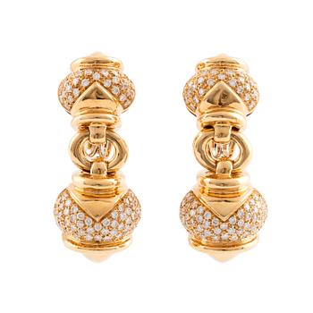 A pair of 18K gold earrings set with round brilliant-cut diamonds.