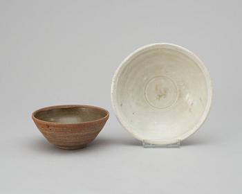 373. SKÅLAR, två stycken, keramik. Song/Yuan dynastin.