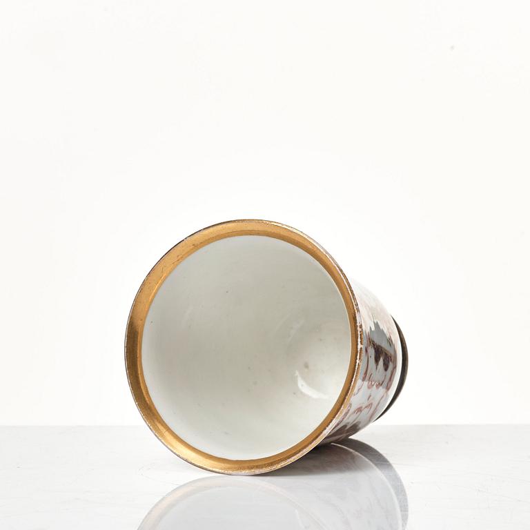 Kopp med fat, porslin. Meissen, 1730/40-tal.