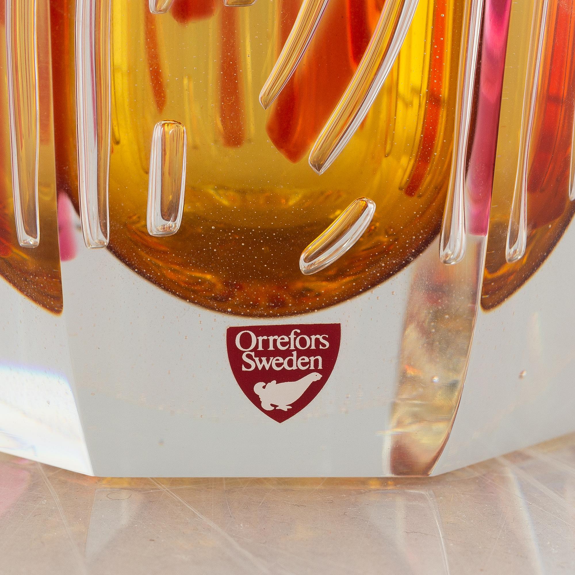 Jan Johansson, a glass vase, Orrefors 1991.