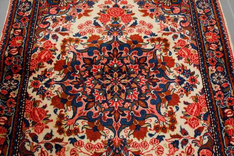 MATTA, Malayer, ca 110 x 70 cm.