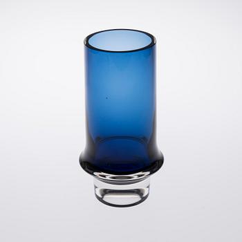 VAS, glas, signerad Tapio Wirkkala 3581. Iittala, i produktion 1960-1970.