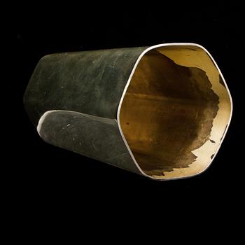 BÄGARE, sterlingsilver, Sven-Arne Gillgren för GAB,1957, Stockholm. Vikt ca 524g.