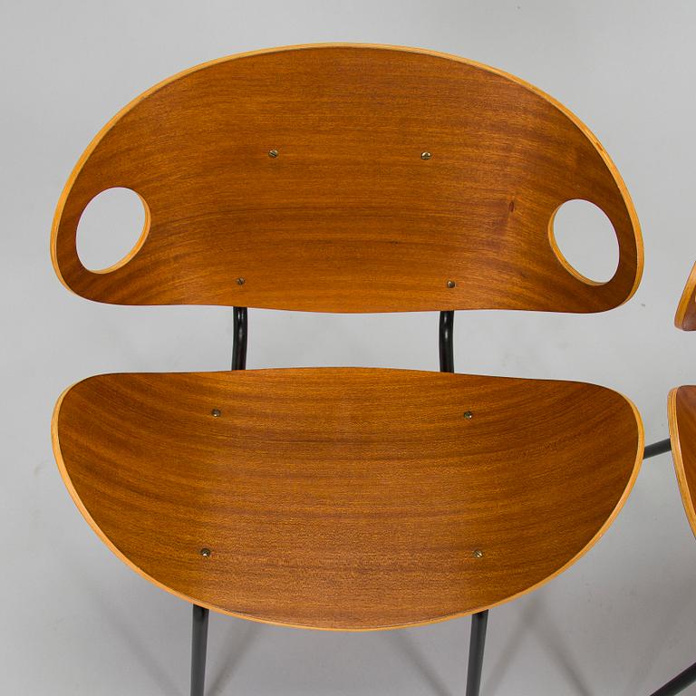 Olof Kettunen, a pair of mid-20th century 'Ulla' chairs for Merivaara.