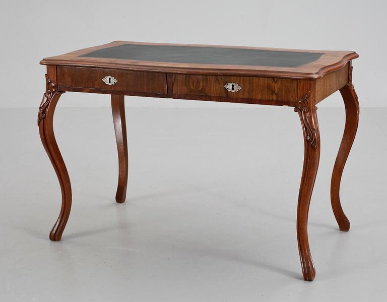 SKRIVBORD, nyrokoko. 1800-talets andra hälft.