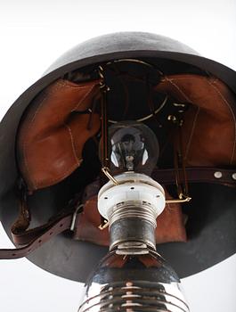 BORDSLAMPA, 1900-talets första hälft.