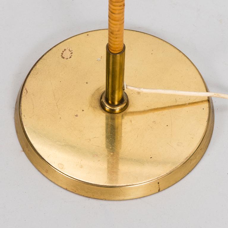 PAAVO TYNELL, lattiavalaisin, malli 9627, Idman 1900-luvun puoliväli.