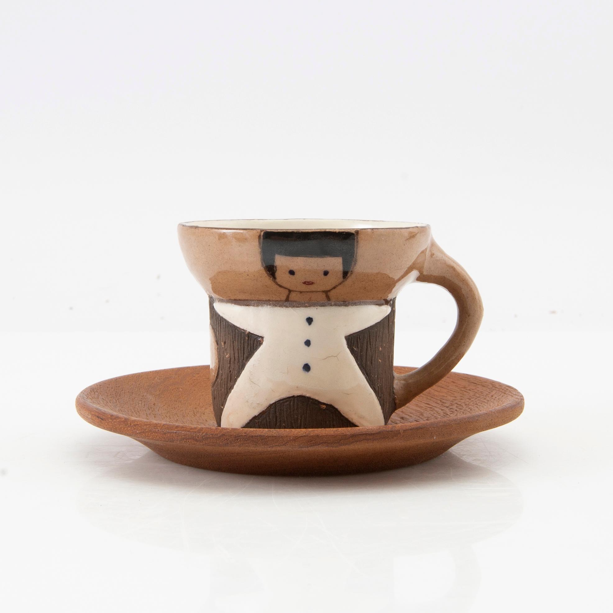 Anita Nylund, 8 pieces of Jie ceramics.