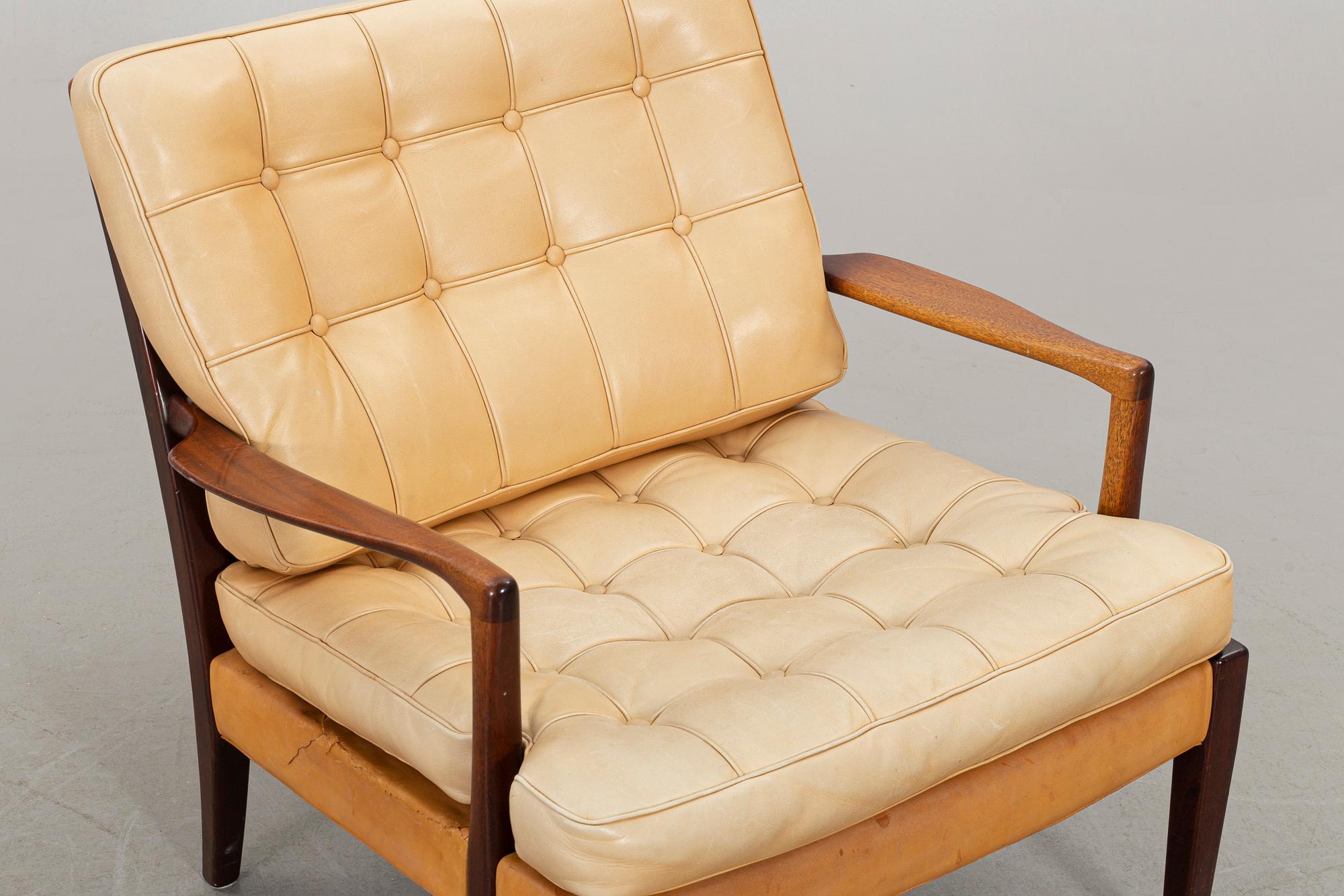 ARNE NORELL, a late 20th century "Löven" armchair.