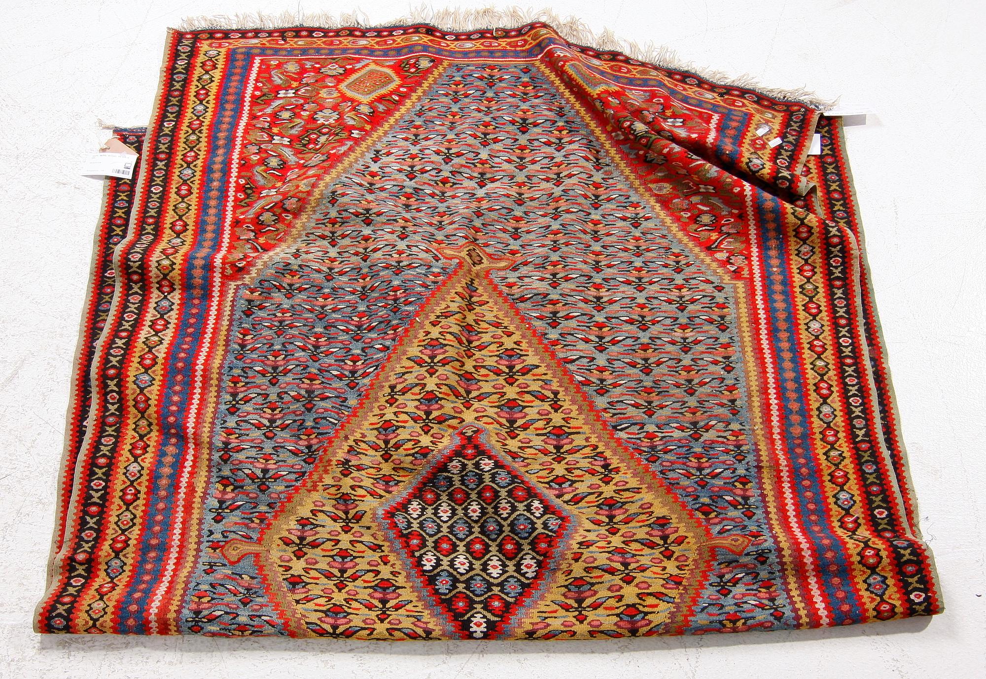 MATTA, orientalisk, ca 200 x 126.